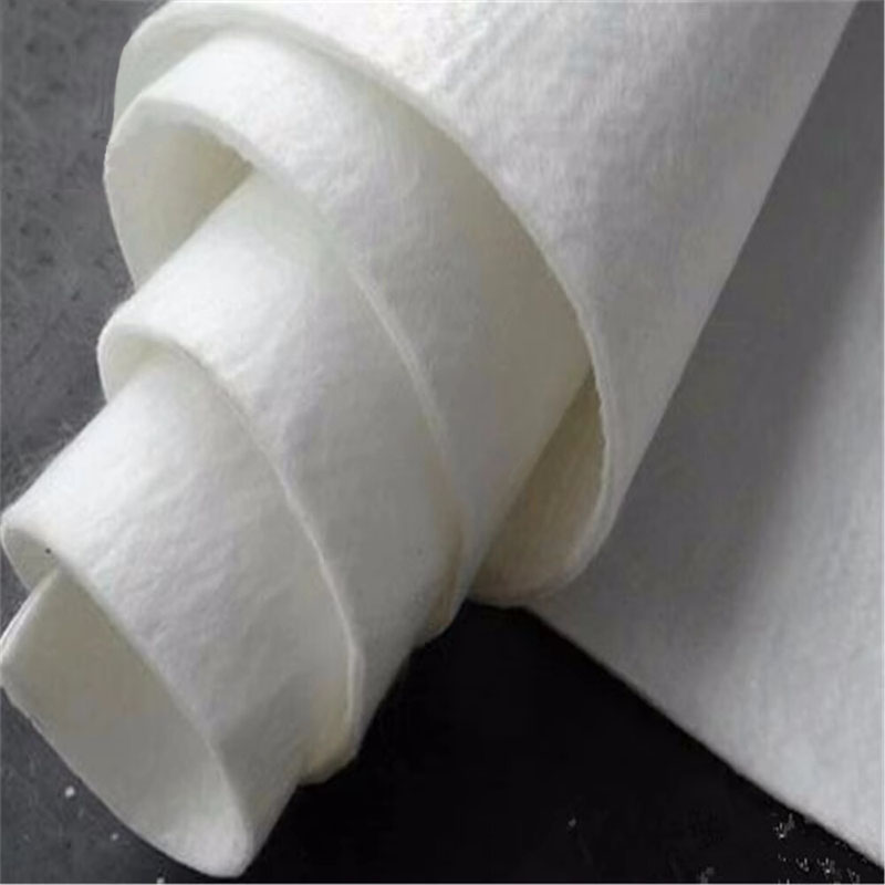 Nonwoven or Knitted? When It Comes to Wipes, What’s the Difference?